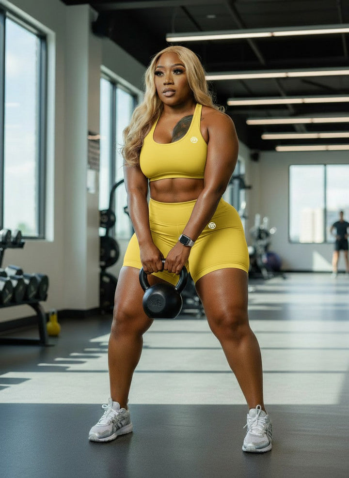 Black Power Shorts with seamless design and scrunch butt detail for comfort and muscle enhancement